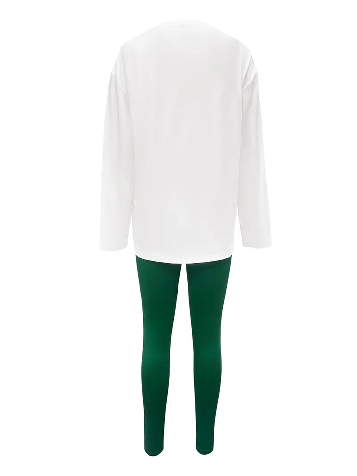 Mångsidig dam långärmad t-shirt, idealisk som bekvämt lagerplagg för olika tillfällen.