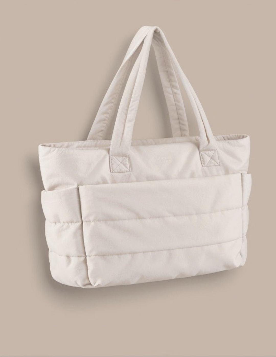 Beige Puffer Tote Bag för dam, vattentålig axelväska, idealisk att bära alla nödvändigheter.