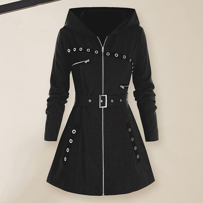 Röd mysig lång hoodie-kappa för kvinnor. Varmt ytterplagg för vinter och avslappnad stil.