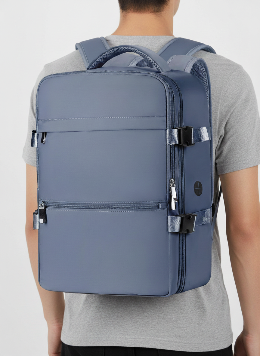 Robust vardagsryggsäck med vadderat laptopfack och smarta fack, perfekt för pendling och resor.