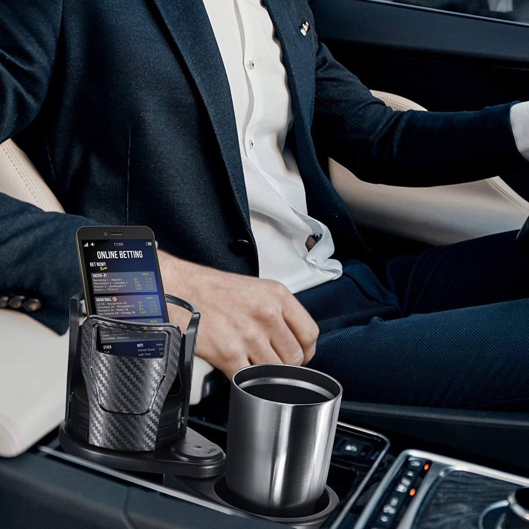 Denna multifunktionella bil kopphållare hjälper till att hålla ordning och reda i bilen på resan.