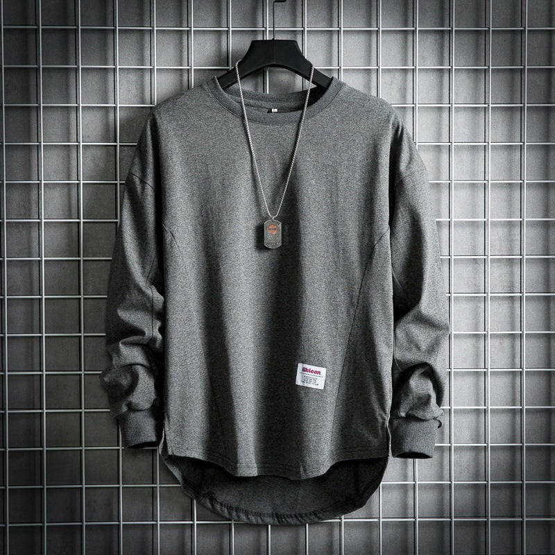 Vardaglig oversized huvtröja, bekväm med avslappnad passform och tidlös minimalistisk design.