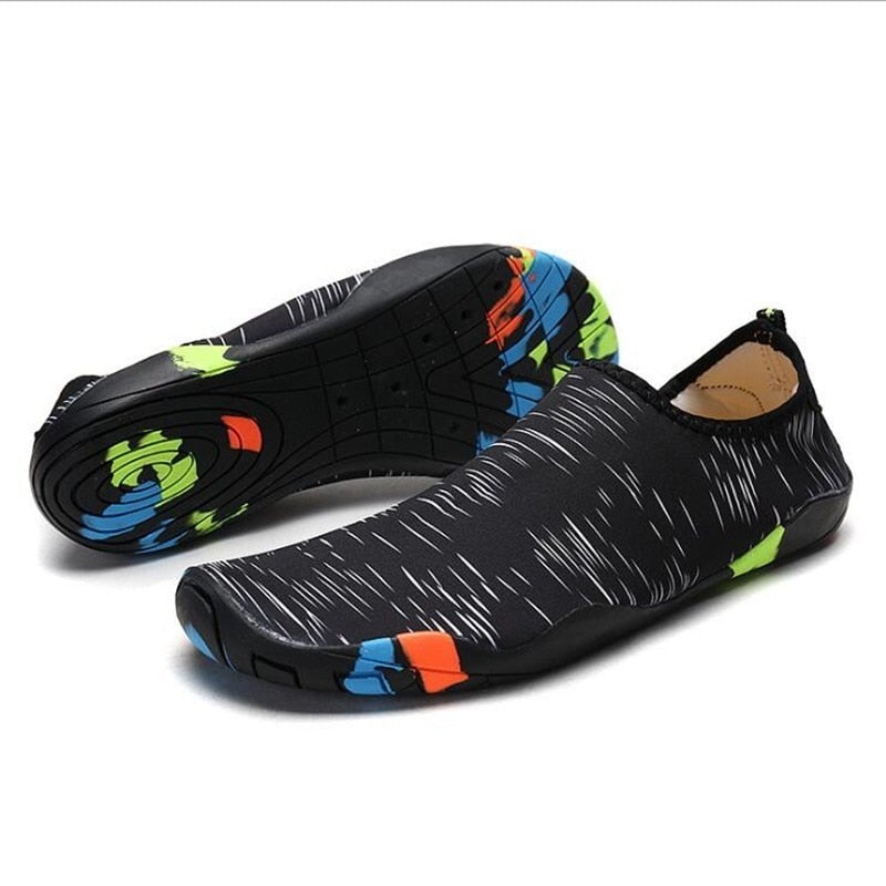 Gul unisex fritidssko för vatten, snabbtorkande och bekväm för strand och sommarlek.