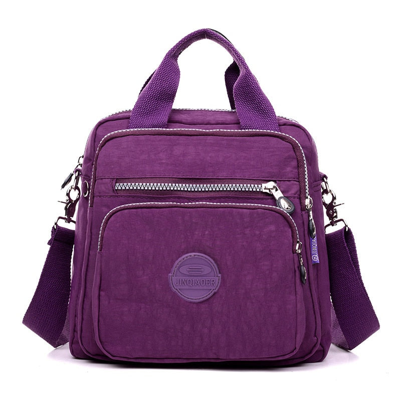 Svart nylonväska. Dam Casual Crossbody väska med en modern design som passar alla tillfällen, vattentålig.