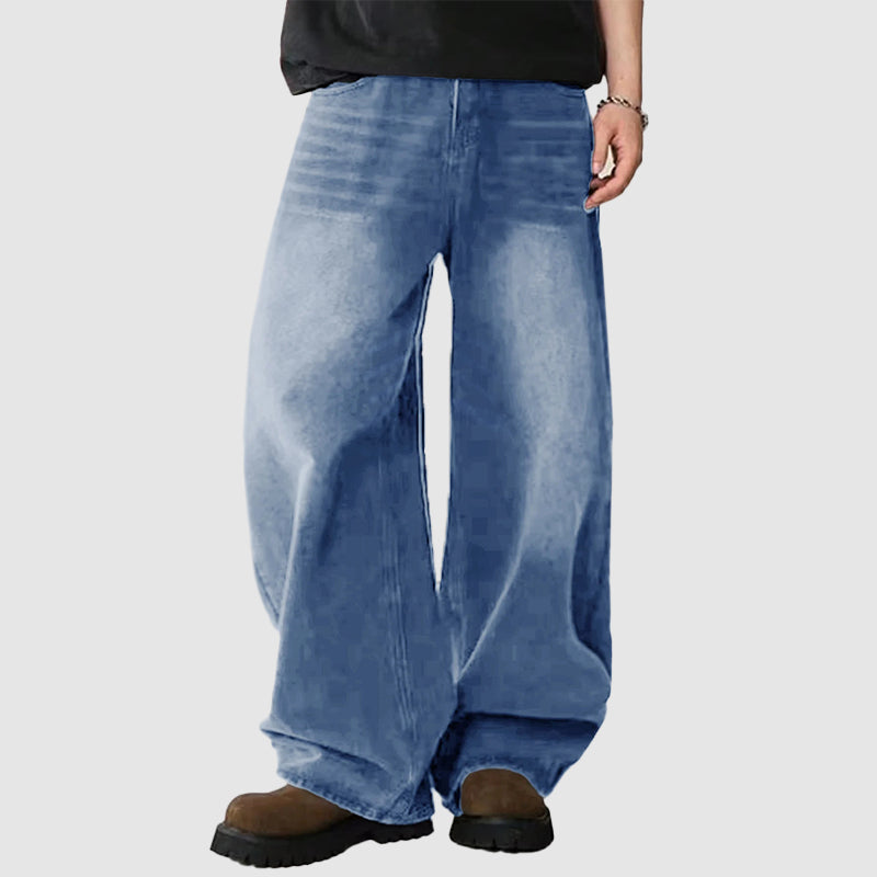 Blåa baggy herrjeans med breda ben, klassisk denim för avslappnad vardagsstil & komfort.