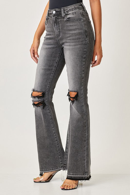 Kvinnors bekväma svarta denimjeans, utsvängda ben, hög midja, idealiska för mode
