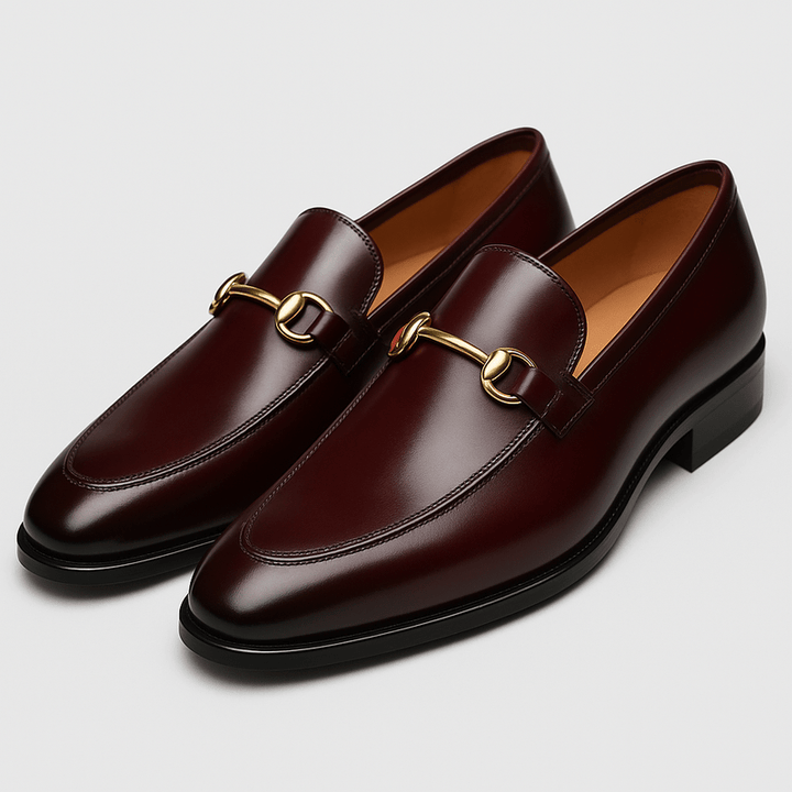 Eleganta herr loafers i mörkbrunt. Slimmad modell, perfekta vårskor eller höstskor för stil och komfort.
