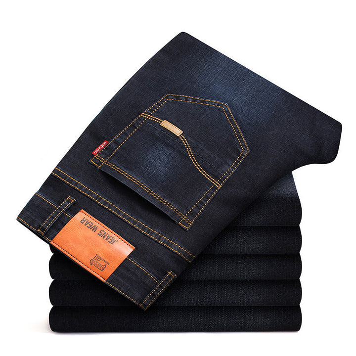 Klassiska blå herr stretchjeans med normal passform. Mjuka och bekväma byxor för varje tillfälle, herrmode.