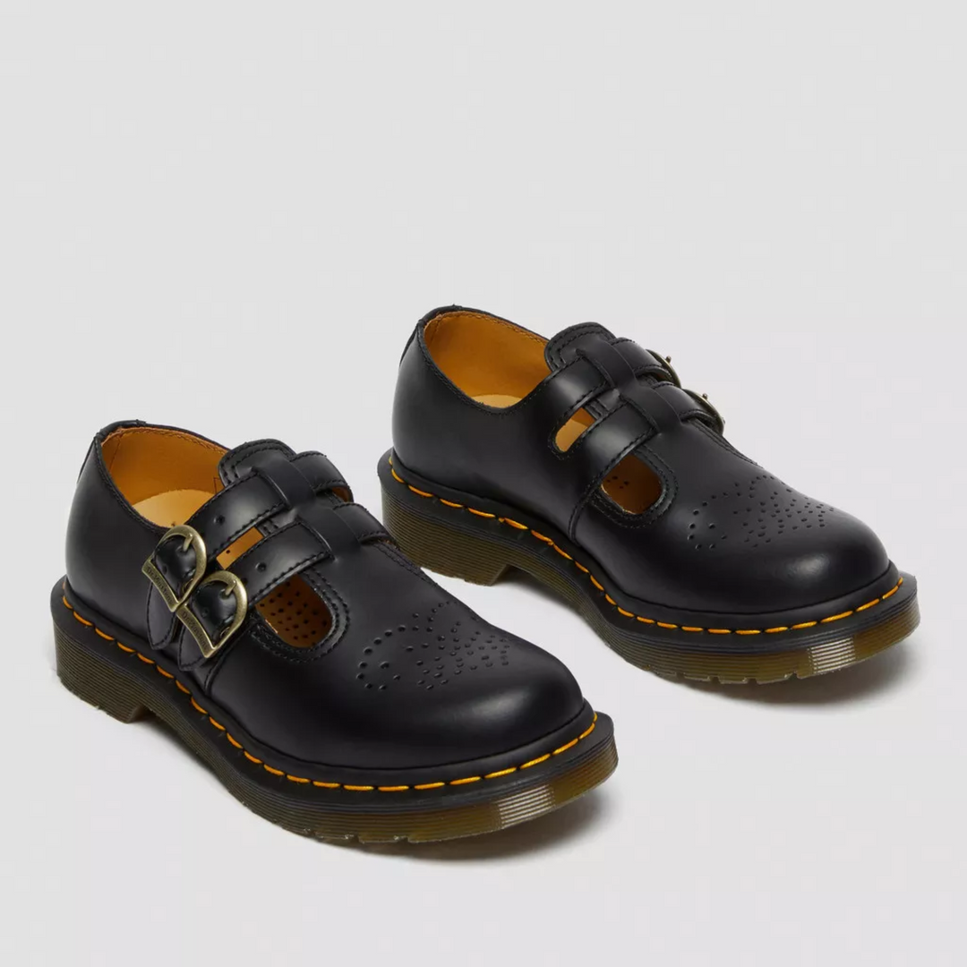 Bekväma Mary Jane damskor med dubbla spännen i vintage-look. Elegant vardagssko för kvinnor.