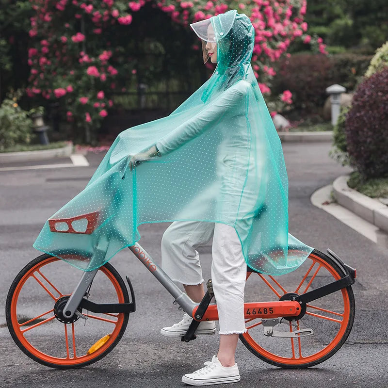 Håll dig torr med denna vind- och vattentäta regnponcho. Perfekt regnskydd för cykling, vandring och utomhusbruk.