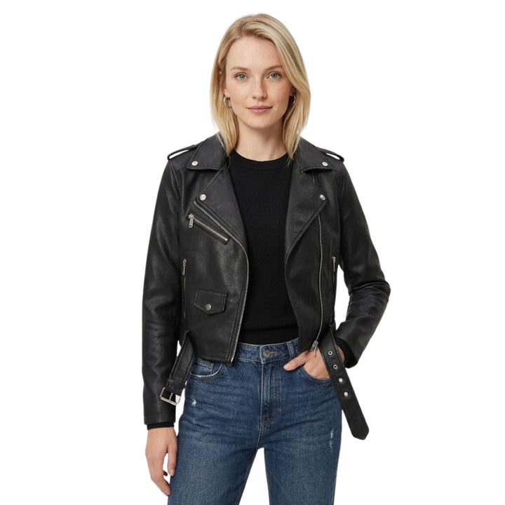 Trendig kort kvinnors jacka, perfekt för chic vardagsstil. Höst- och vintermode för damer.
