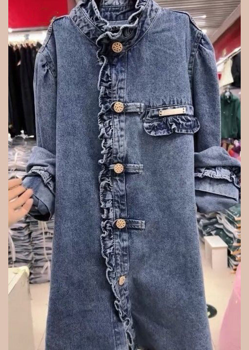Blå denim jeansjacka för kvinnor, med unika volangdetaljer på ärmarna. Idealiskt vårmode.