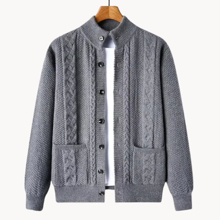 Bekväm stickad tröja för kvinnor, avslappnad passform, perfekt för vardag och trendigt höstmode.