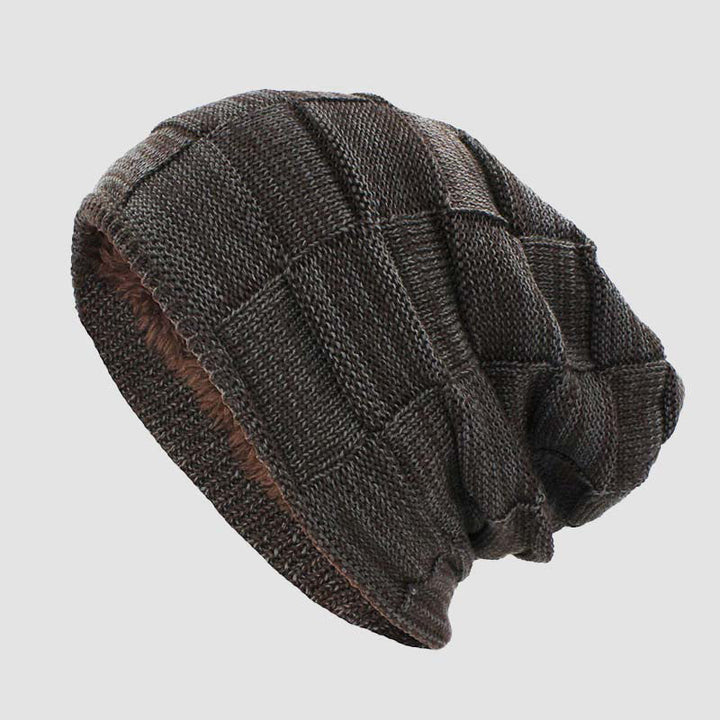 Varm och mysig slouchy mössa för unisex, perfekt som stilren accessoar i kallt höst- och vinterväder.