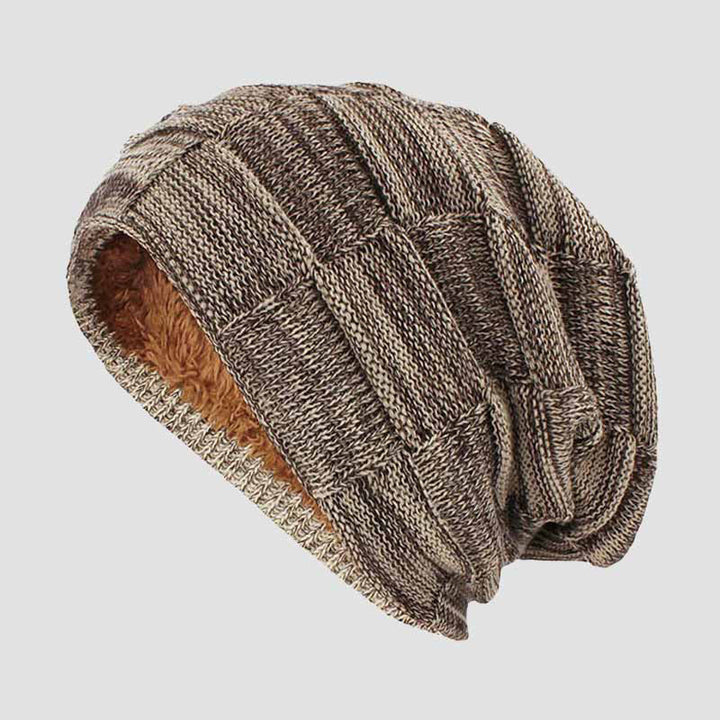 Stilren slouchy beanie som ger en avslappnad look, en trendig huvudbonad för både män och kvinnor.