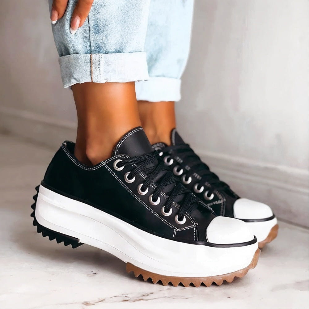 Bekväma damsneakers med plattformssula. Halkfri och stötdämpande design för optimal komfort och säkerhet hela dagen.
