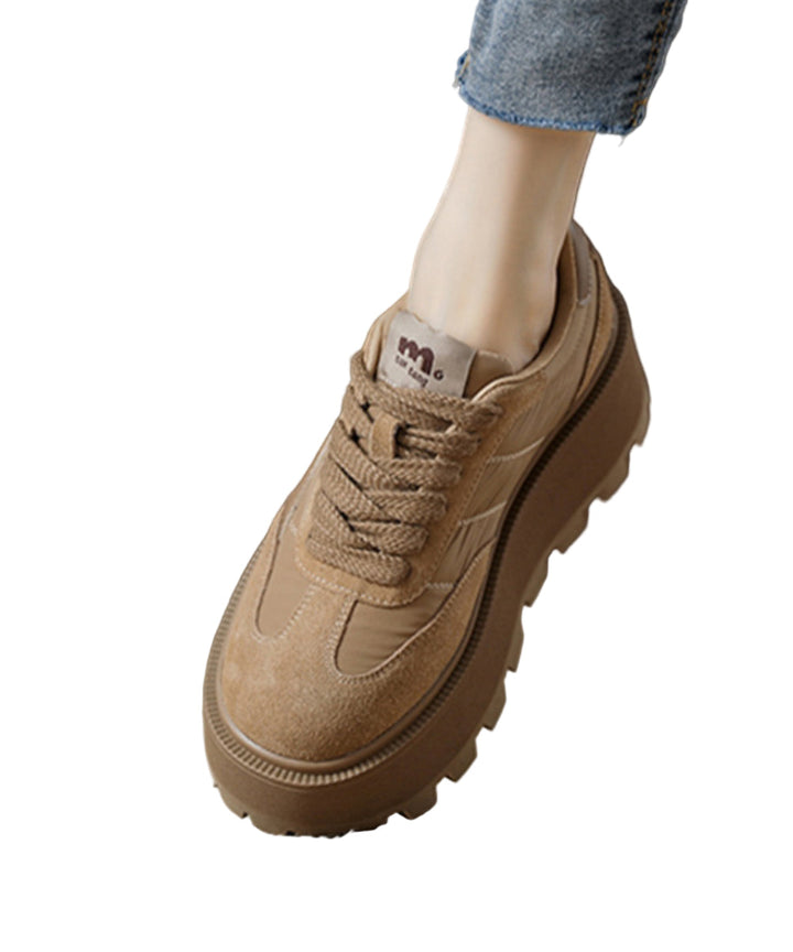 Trendiga damplatåskor med korskorsning, bekväma sommarsandaler för fest och casual stil.