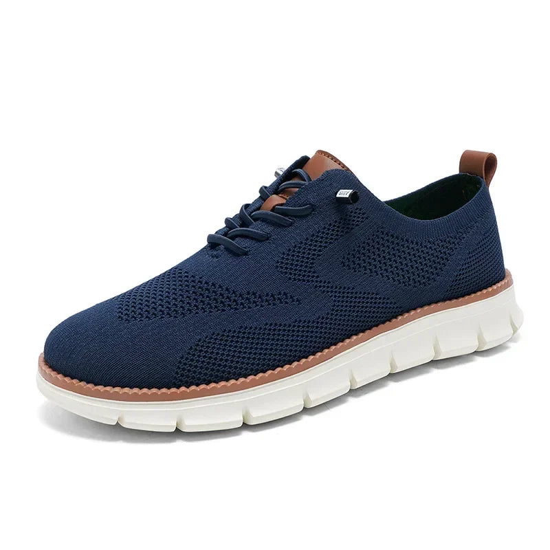 Vita herr sneakers, eleganta och bekväma. Trendiga skor för både fritid och stiliga tillfällen.