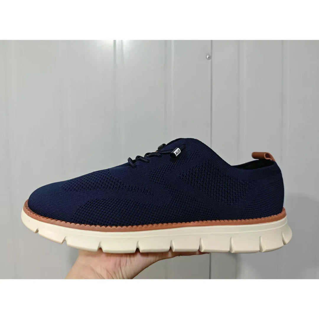 Komfortabla herr sneakers i trendig design. Perfekta vardagsskor för en aktiv och stilmedveten man.