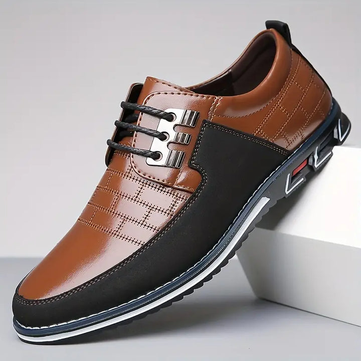 Stilrena och bekväma herrsneakers, lättviktsskor med snörning för optimal passform och trendig vardagslook.