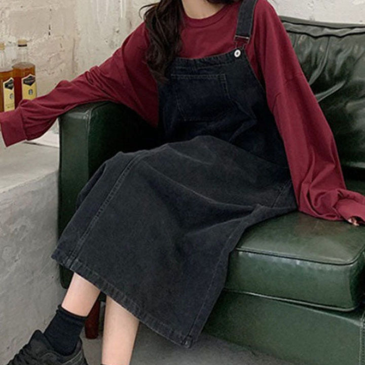 Trendiga kvinnors jeansbyxa med unika patchworkdetaljer, perfekt som snygga festbyxor i retro stil.