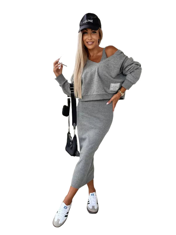 Trendigt kvinnors klänning & kofta set. Bekväm tvådelad outfit för höst & vinter.