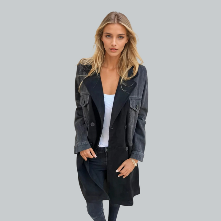 Ikonisk tvåfärgad dam-trenchcoat. Klassisk dubbelknäppt vårjacka/höstkappa, mångsidigt ytterplagg.