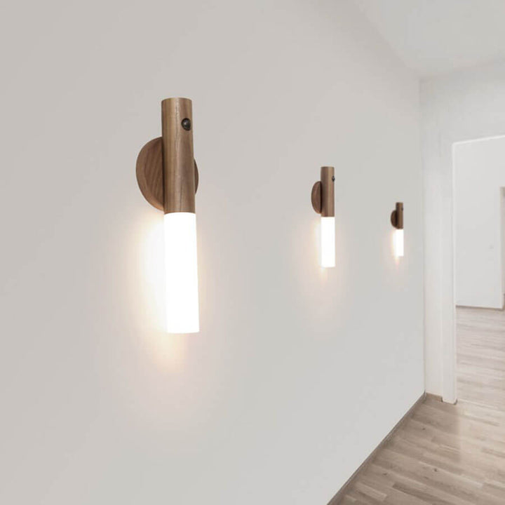 Uppladdningsbar trådlös vägglampa. LED-belysning med rörelsesensor för smart och flexibel hembelysning.
