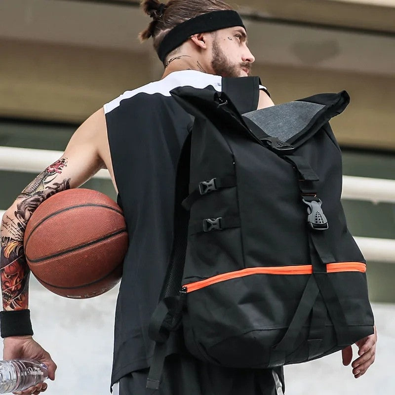 Unisex 35L sport- & reseryggsäck med stor kapacitet. Perfekt för träning och friluftsliv, praktisk organisering.