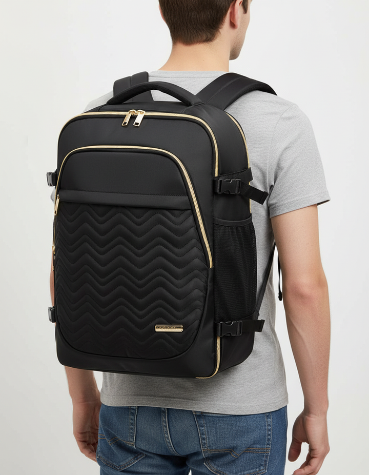 Slitstark 40L laptopryggsäck, perfekt för både kontor och vandring. Vattentålig design för alla väder.