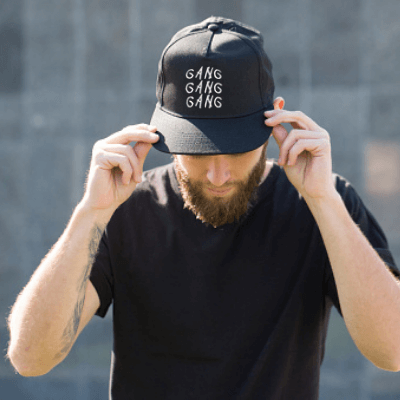 Unisex sommarkeps i baseballmodell, justerbar bomull. Perfekt för solskydd och en sportig look.