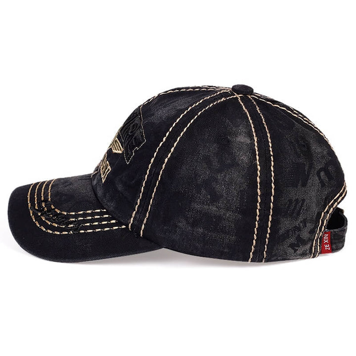 Trendig unisex denimkeps, idealisk för soliga sommardagar. Ger ett svalt och bekvämt solskydd.