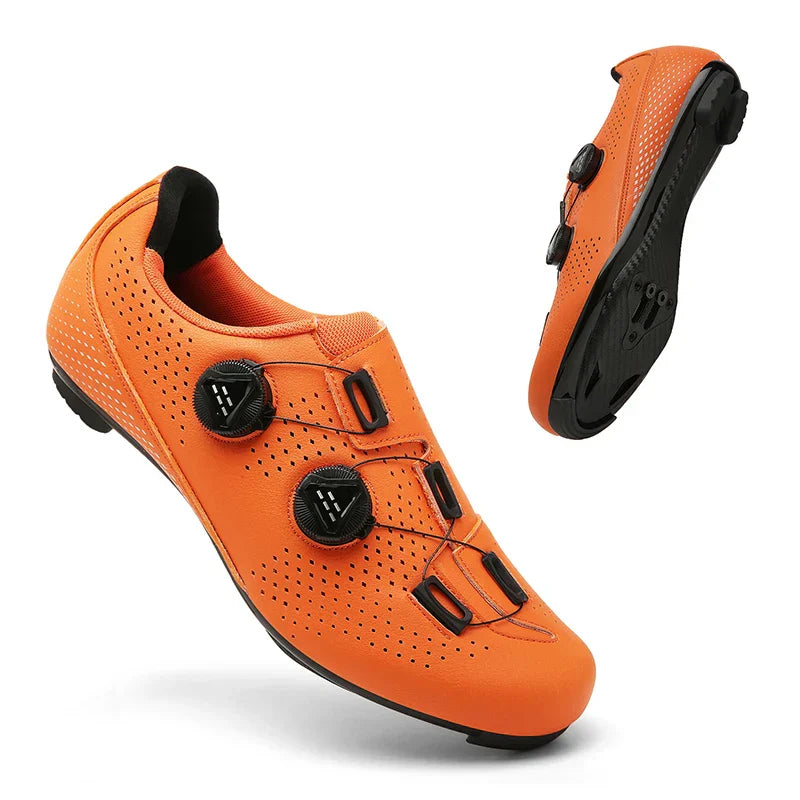Snygga, lätta unisex cykelskor. Sportig design med ventilerande material för både MTB och landsvägscykling.