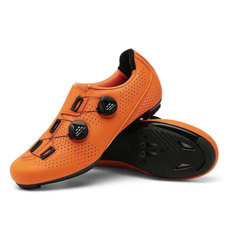 Ventilerande material i unisex cykelskor. Bekväma, lätta sportskor för vår, sommar och intensiva pass.
