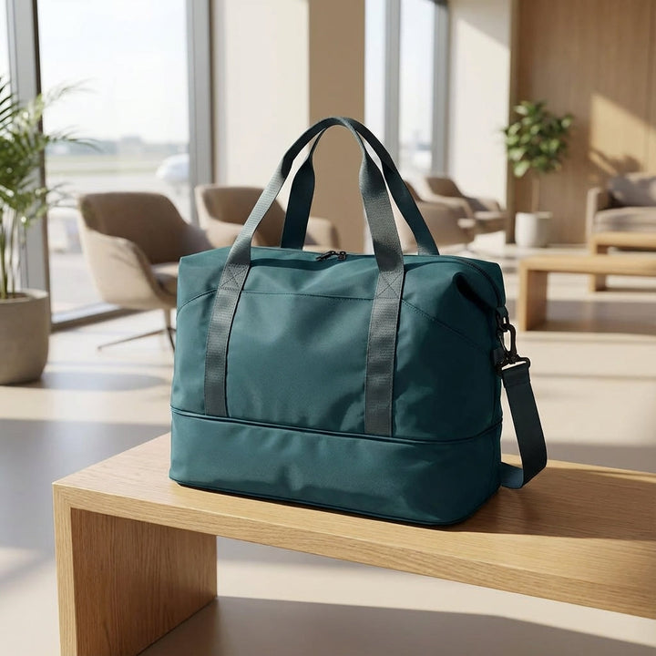 Unisex expanderbar vattentät resväska i polyester. Perfekt för smidig packning som handbagage eller weekendväska.