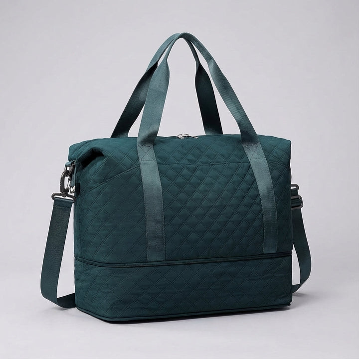 Smidig vattentät resväska i unisex design. Expanderbar duffelväska i polyester för enkel och säker packning.