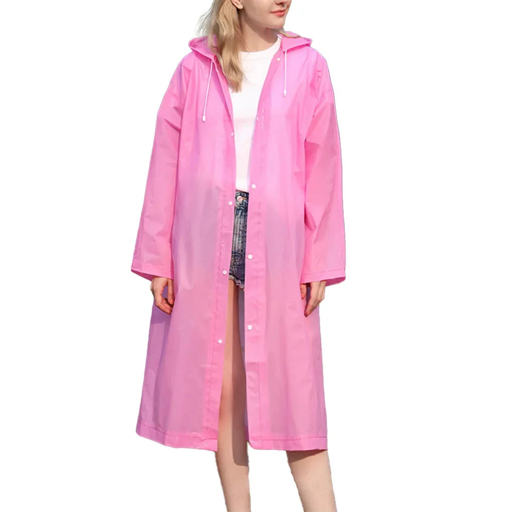 Unisex modell av fällbar regnponcho i vattentät EVA. Passar alla för utomhusaktiviteter i regn.