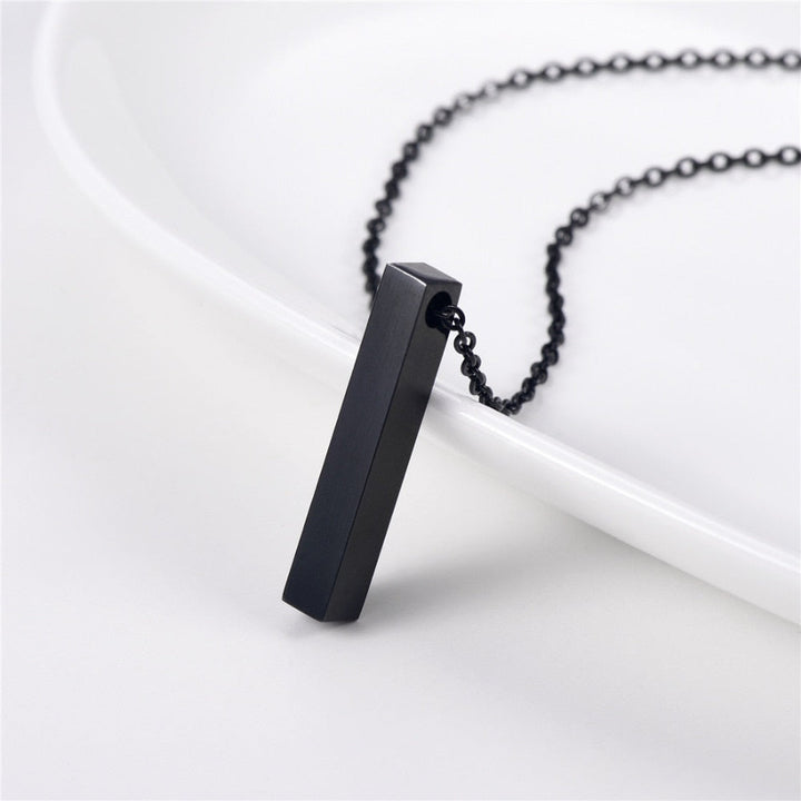 Svart unisex kubhalsband i rostfritt stål. Trendig och minimalistisk stil, edgy accessoar.