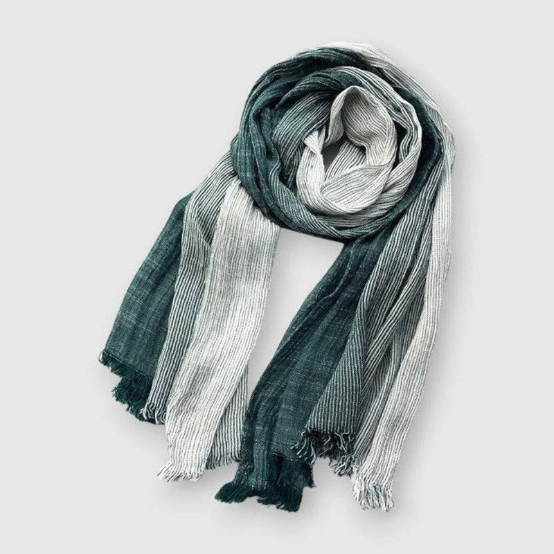 Mångsidig randig unisex halsduk som passar till vardagsstil. Värmande och modern accessoar för alla årstider.