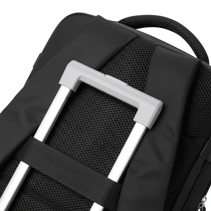 Stilren unisex rullväska för smidig resepackning. Komfort och smart förvaring för äventyr.