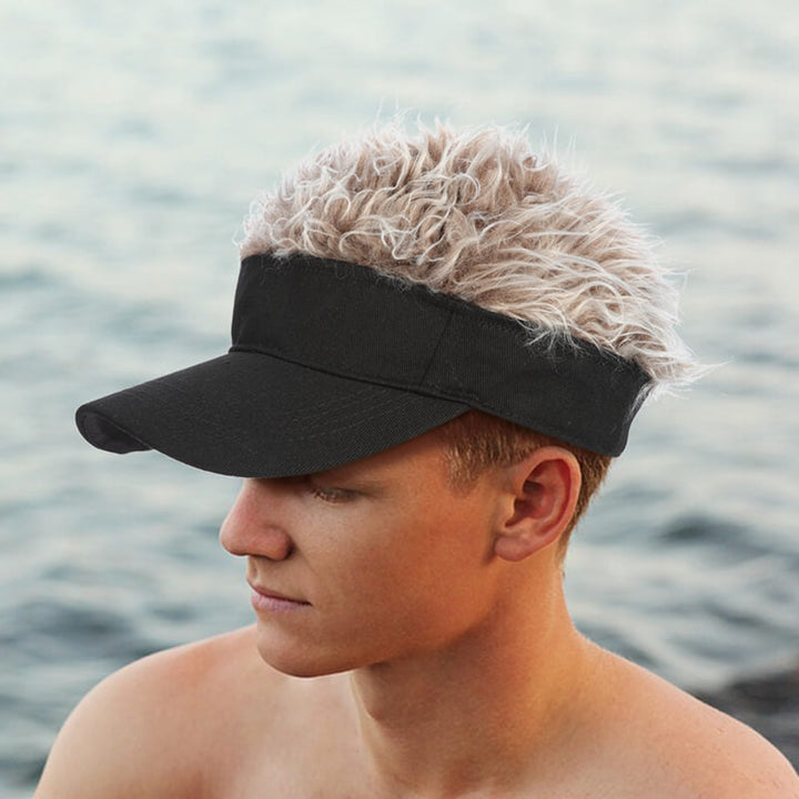 Unisex solkeps med löshår, en praktisk och rolig håraccessoar för sommarens alla äventyr.