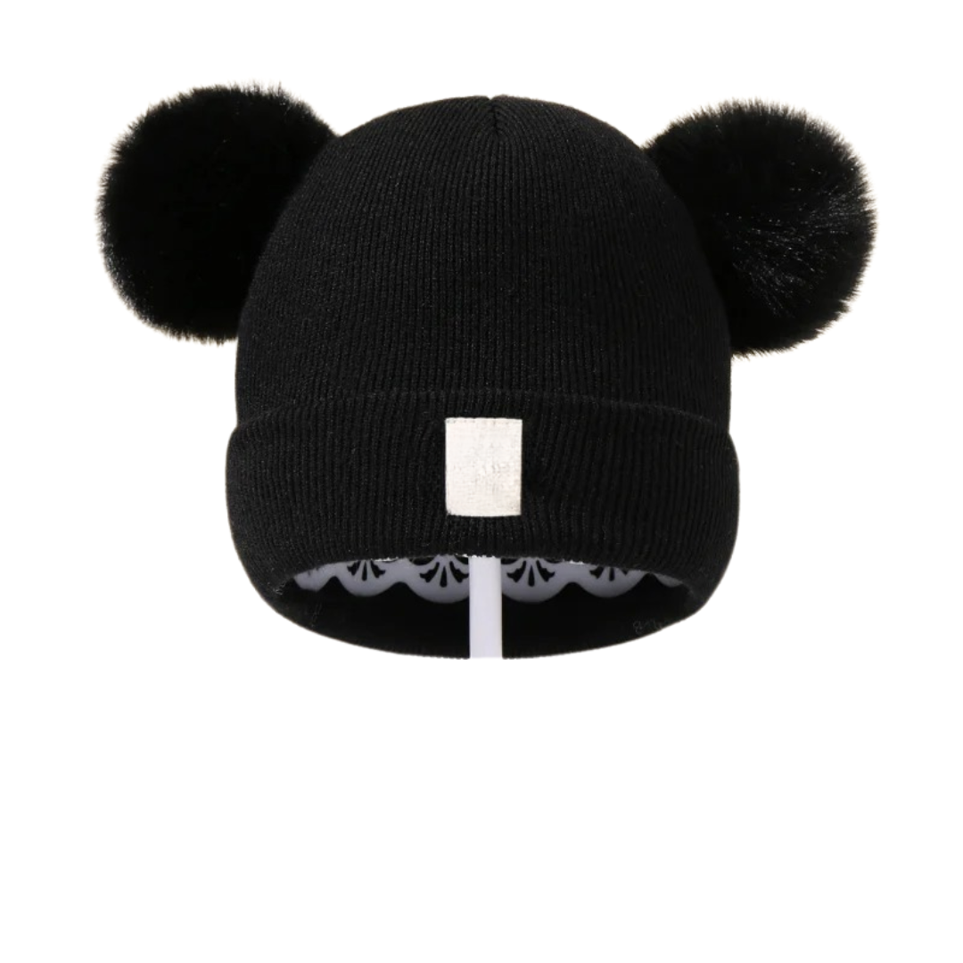 Unisex babymössa i stickad ull, vit enfärgad, mysig och bekväm för vinterbruk.