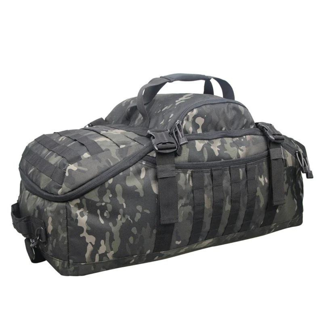 Robust unisex camo duffelväska med militärstil, idealisk för förvaring och tuffa utomhusresor.
