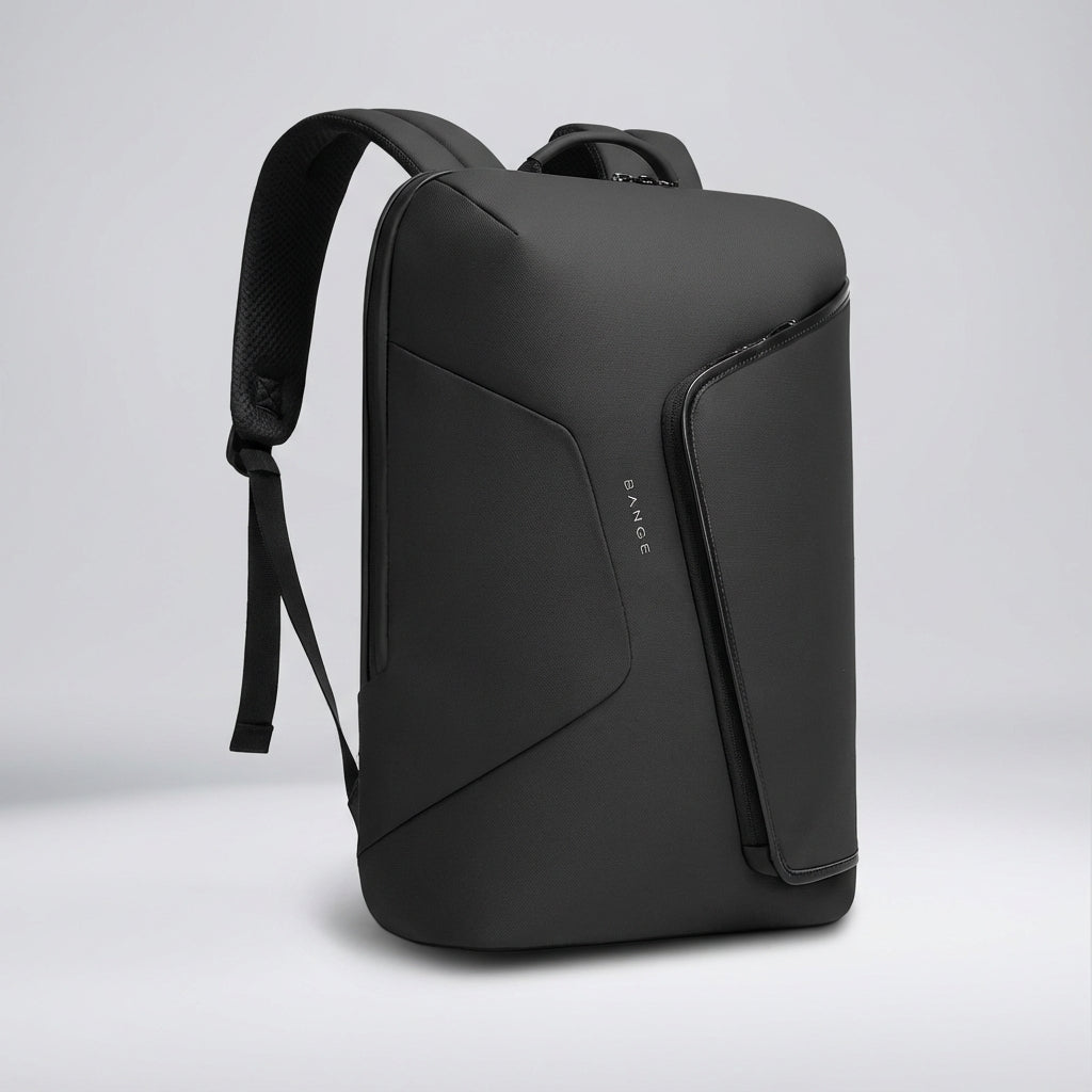 Funktionell vattentät kontorsväska med USB-laddningsport, designad för laptop och professionell användning.