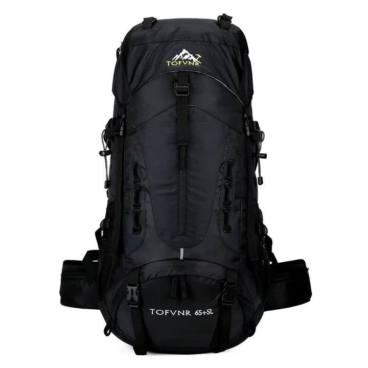 Detaljbild av hållbar, vattentät friluftsryggsäck 45L i unisex design för packning.