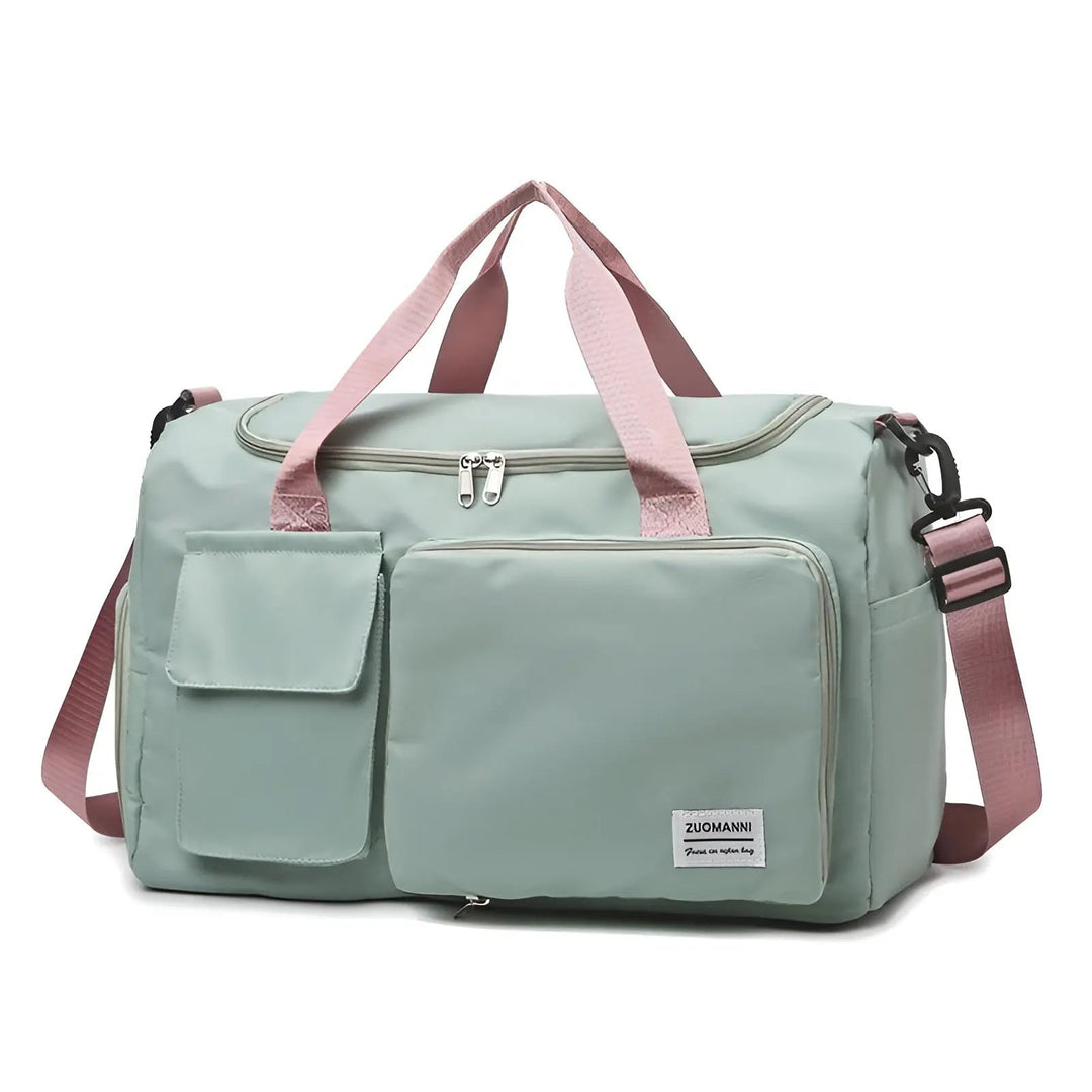 Organiserad unisex weekendbag, rymlig och vattenavvisande för effektiv packning.