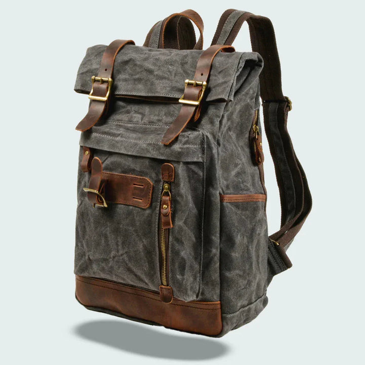 Stilren ljusbrun vintage ryggsäck för vardagen. Unisex, vikbar design i canvas och äkta läder.