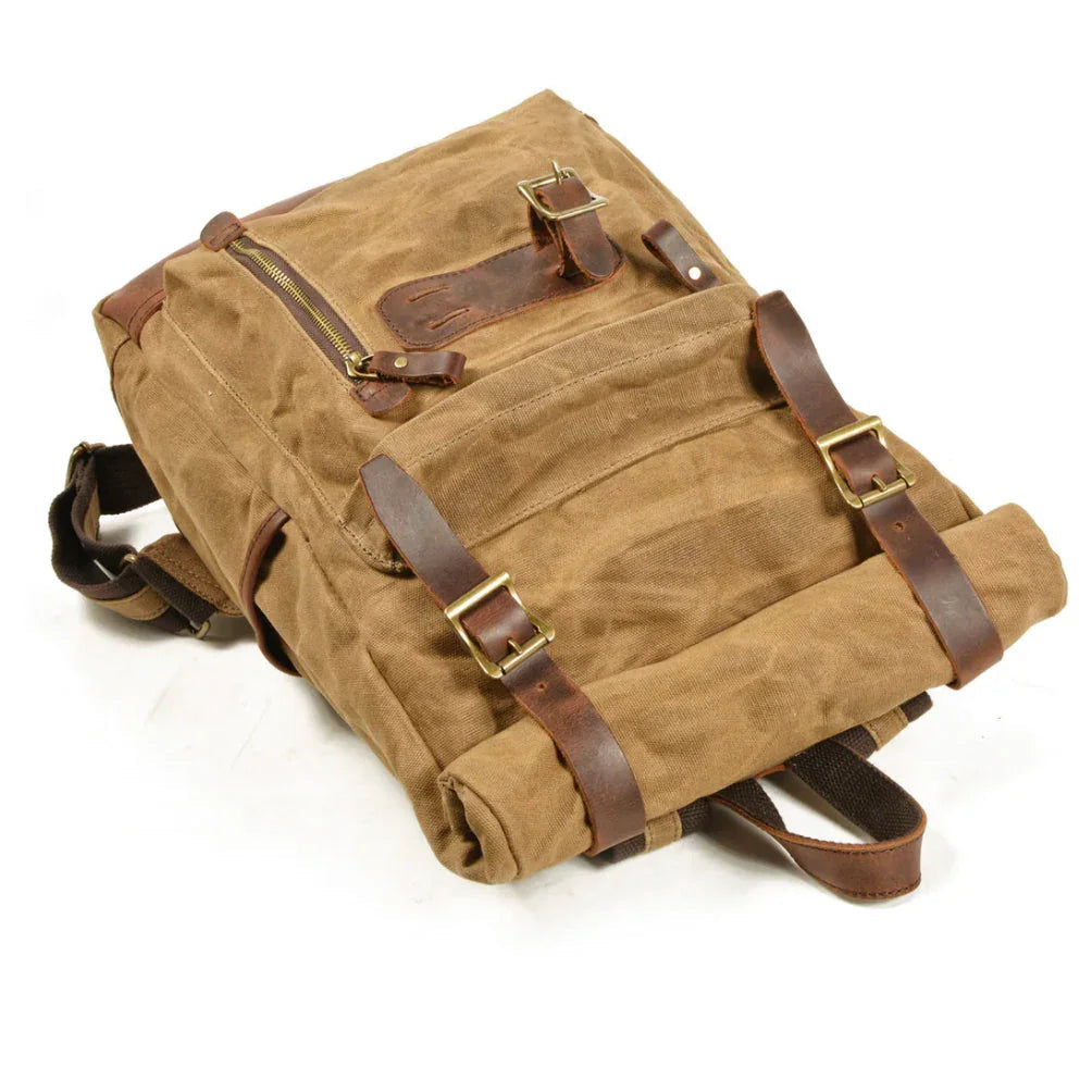 Vintage inspirerad unisex ryggsäck, vikbar, robust. Perfekt för laptop, resor, vandring & stilren vardag.