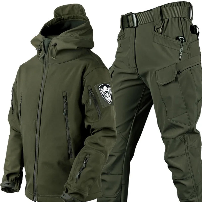 Hållbart utomhusset för unisex, jacka & byxor. Vind- och vattentåligt för äventyr, fritid och alla väder.