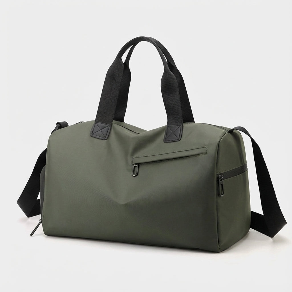 Hållbar weekendväska i stilren design. Vattentät unisex väska för alla dina resor och packning.